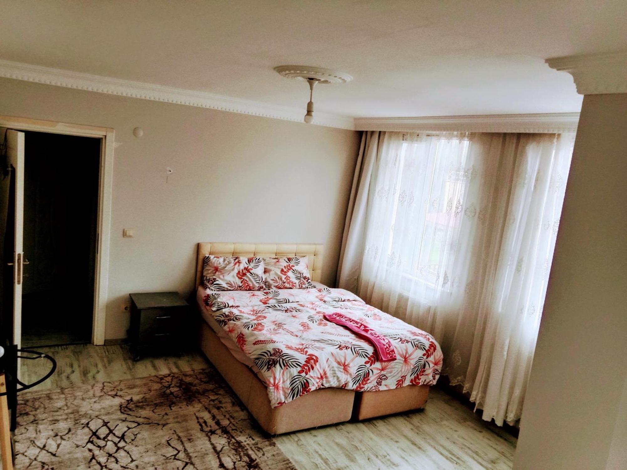 Ahmet Teacher Hotel,6 Minutes From The Airport Arnavutkoy Exterior foto