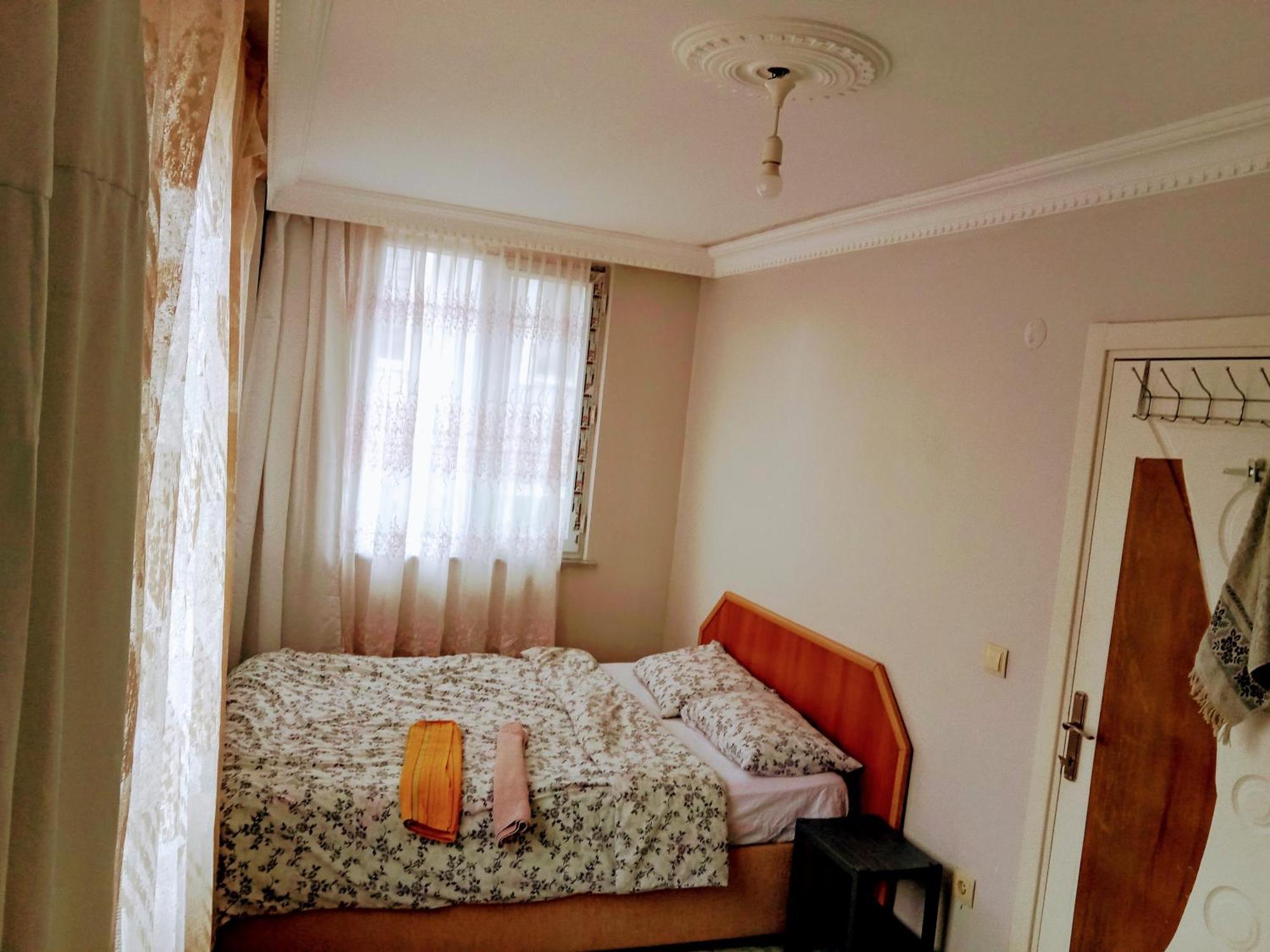 Ahmet Teacher Hotel,6 Minutes From The Airport Arnavutkoy Exterior foto