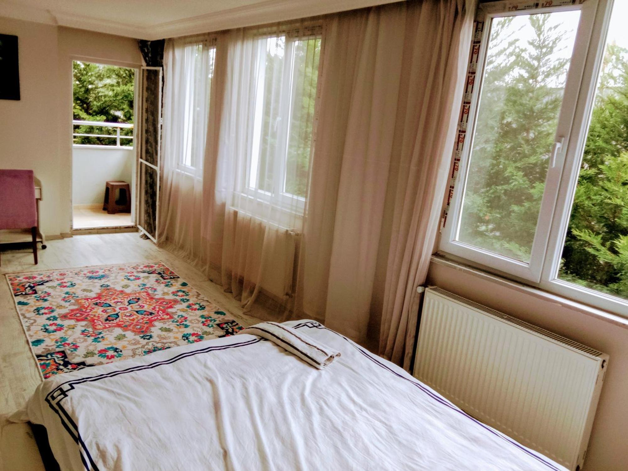 Ahmet Teacher Hotel,6 Minutes From The Airport Arnavutkoy Exterior foto